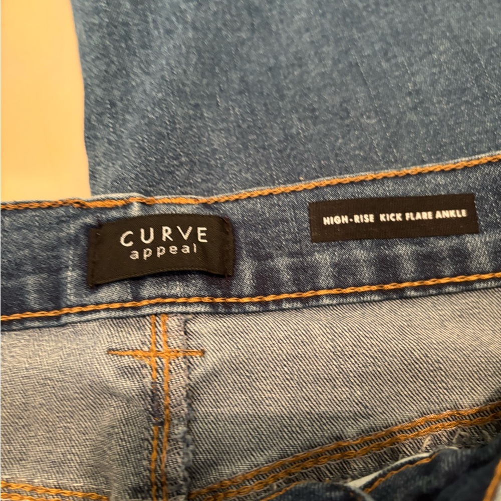 CURVE APPEAL High Rise Kick Flare Ankle Jeans Size 6 **NEW** - Picture 4 of 5